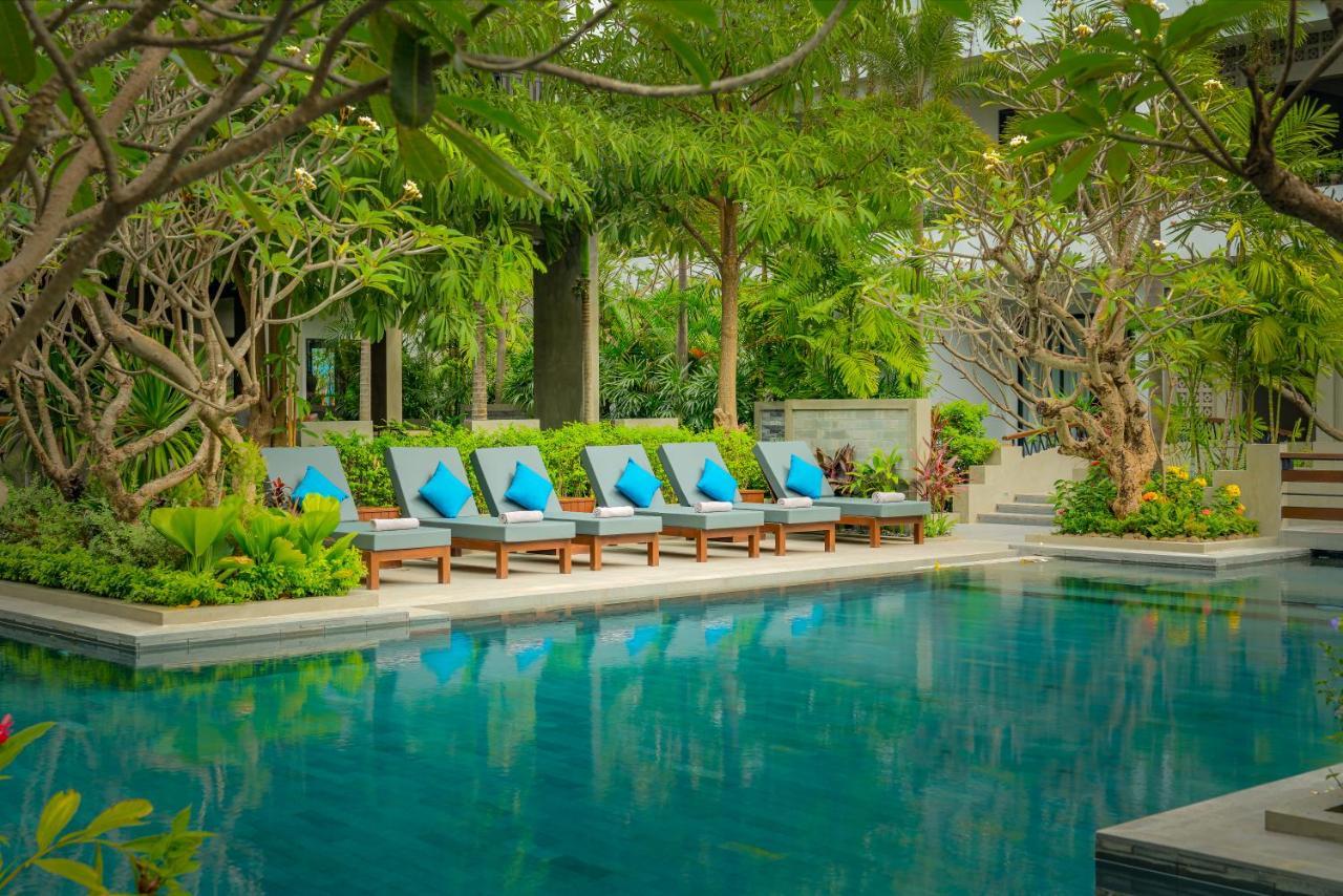 Eightfold Urban Resort Siem Reap Zewnętrze zdjęcie The swimming pool at The Sukhothai