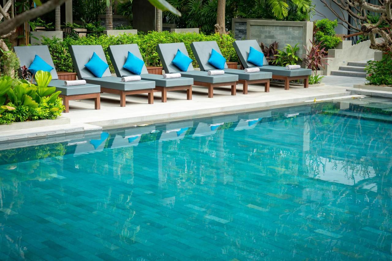 Eightfold Urban Resort Siem Reap Zewnętrze zdjęcie Pool at the hotel