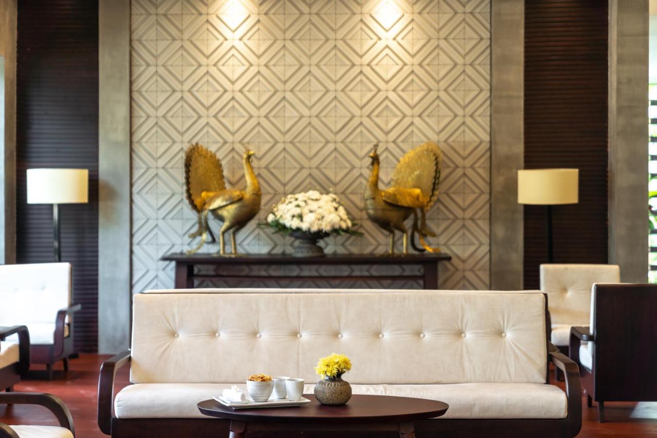 Eightfold Urban Resort Siem Reap Zewnętrze zdjęcie The interior of the hotel