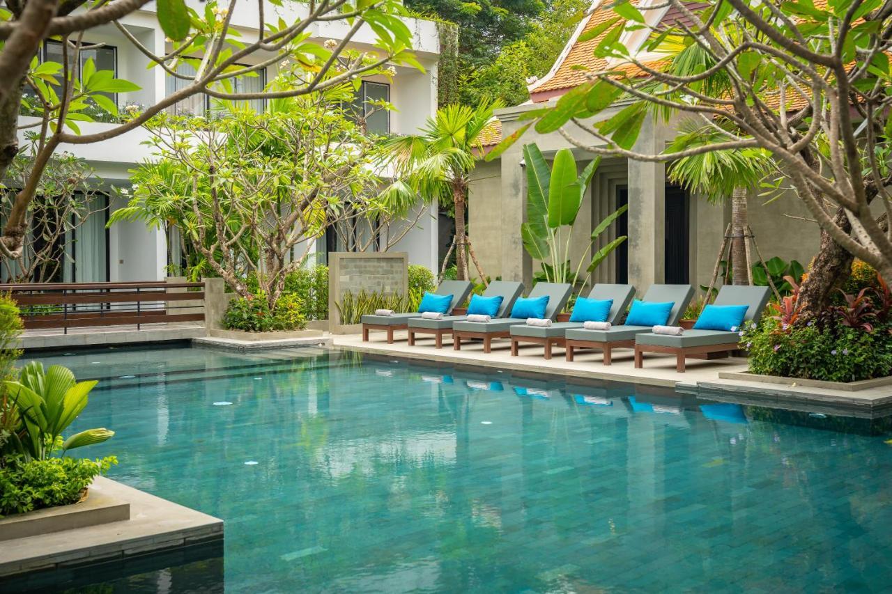 Eightfold Urban Resort Siem Reap Zewnętrze zdjęcie The swimming pool at the hotel
