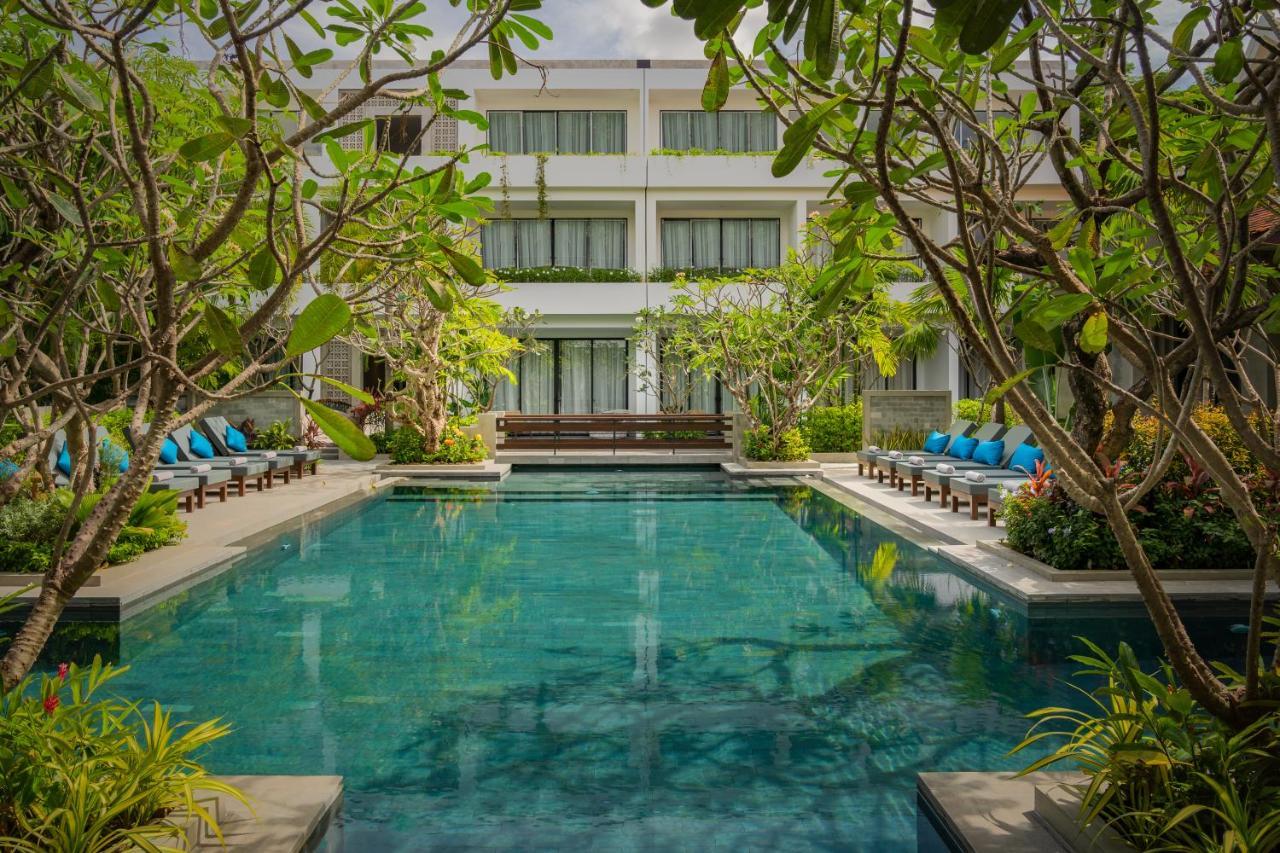 Eightfold Urban Resort Siem Reap Zewnętrze zdjęcie The hotel's swimming pool