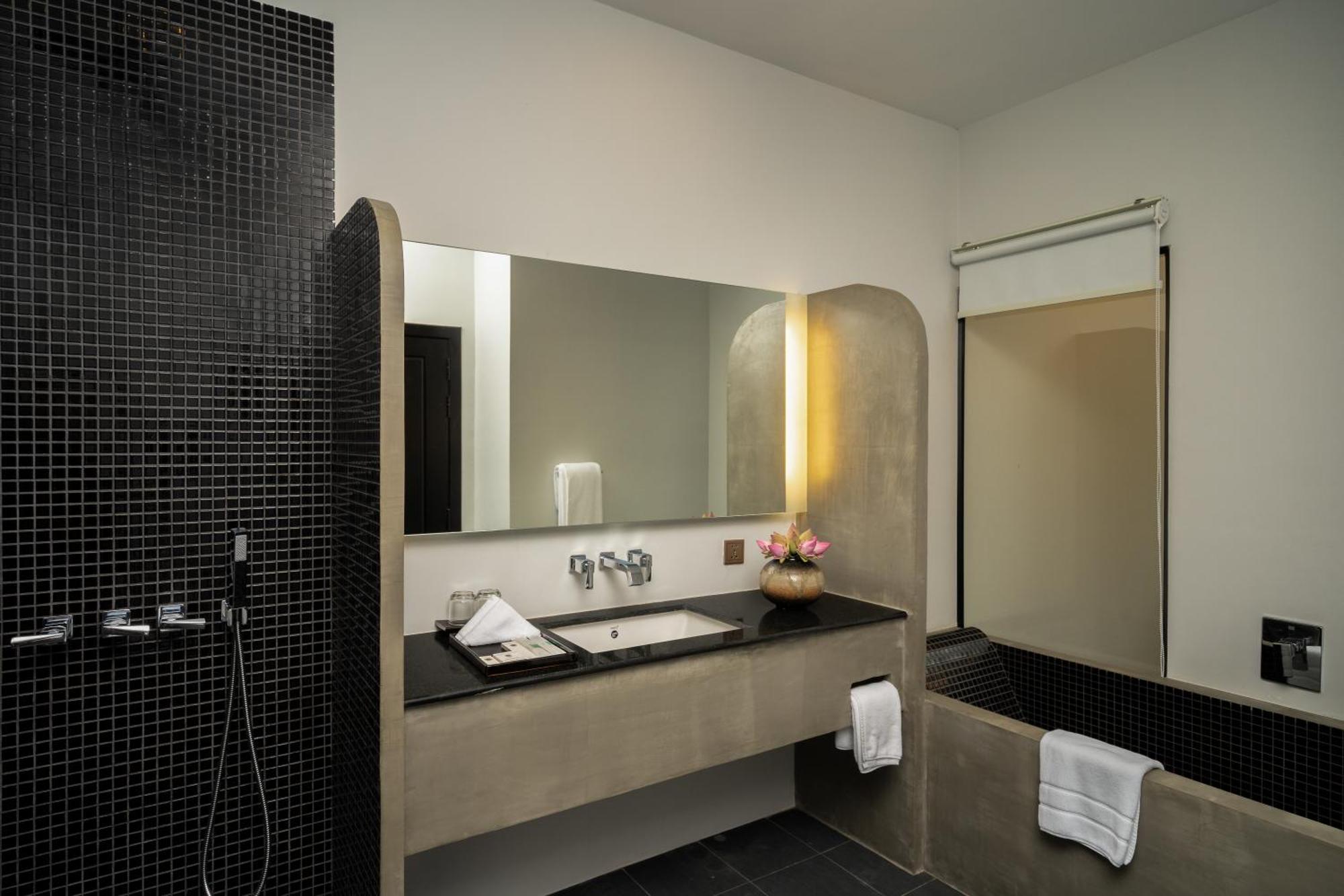 Eightfold Urban Resort Siem Reap Pokój zdjęcie Bathroom