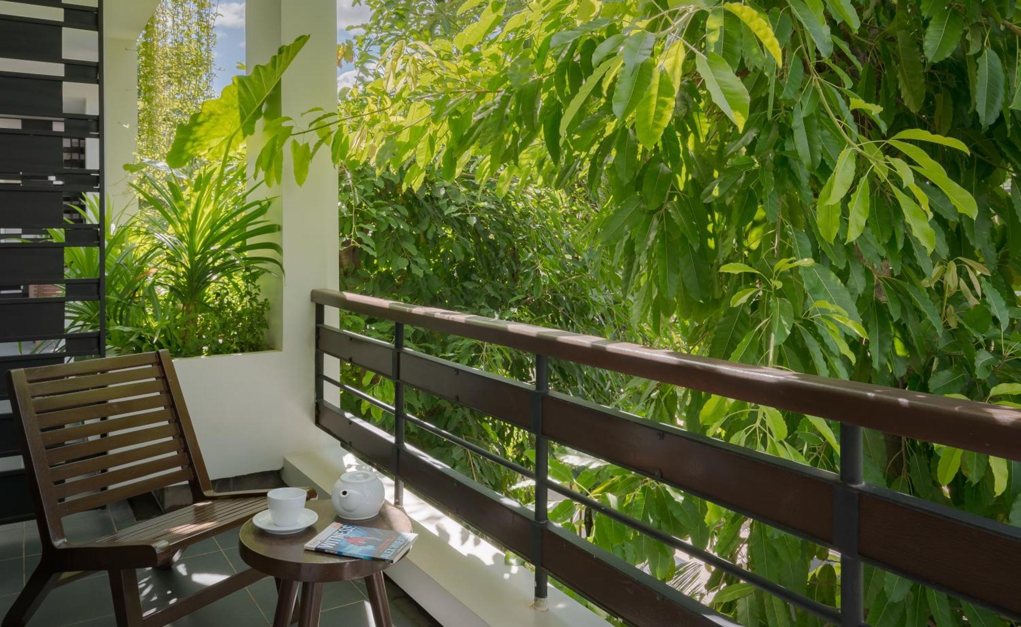 Eightfold Urban Resort Siem Reap Pokój zdjęcie A balcony